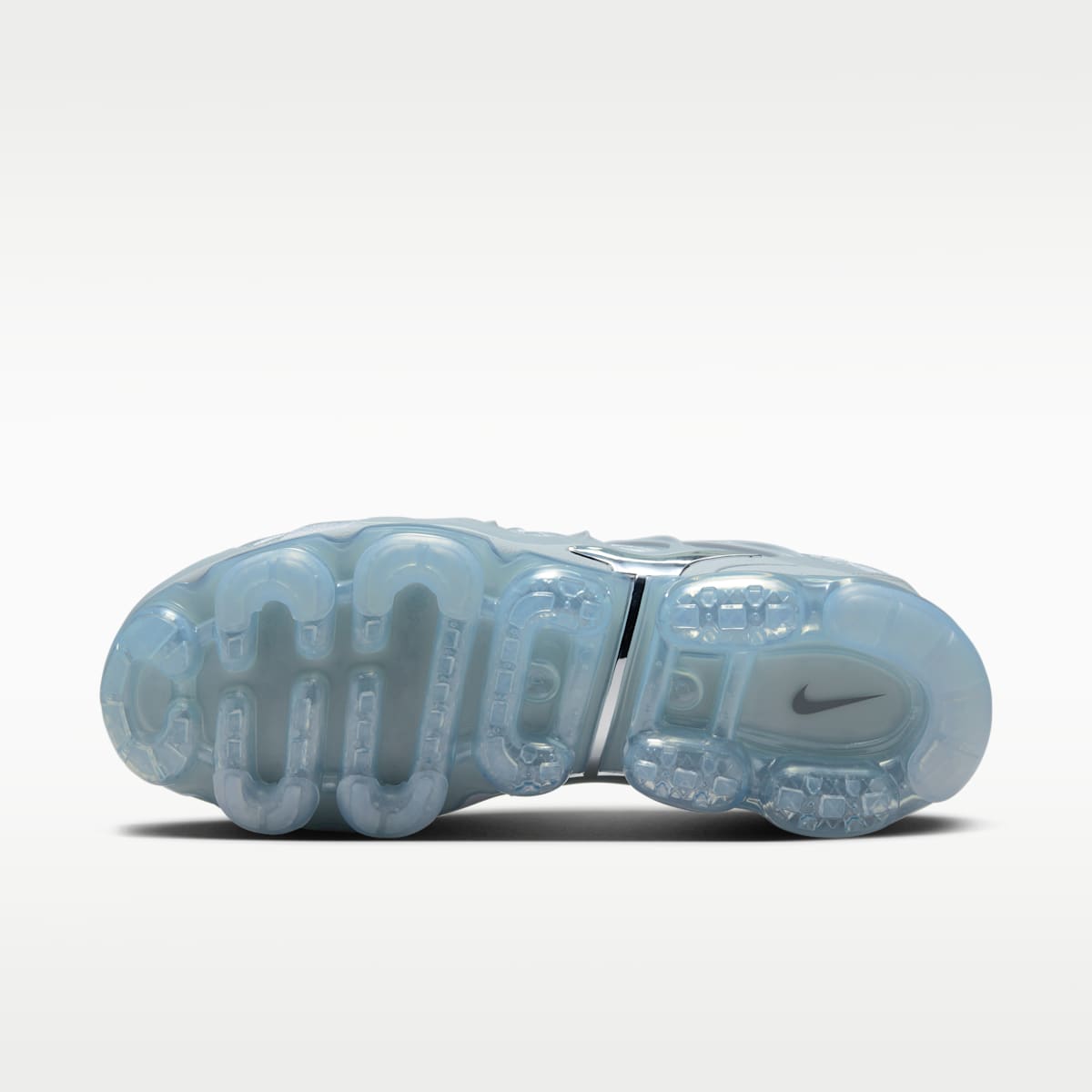 Nike Air VaporMax Plus Men's Shoes - Wolf Grey/Metallic Silver/Dark Grey - Image 2