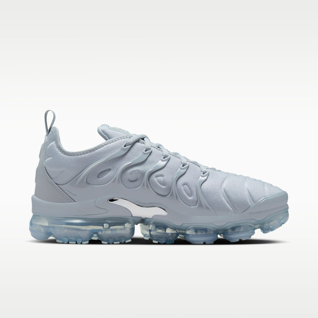Nike Air VaporMax Plus Men's Shoes - Wolf Grey/Metallic Silver/Dark Grey - Image 3