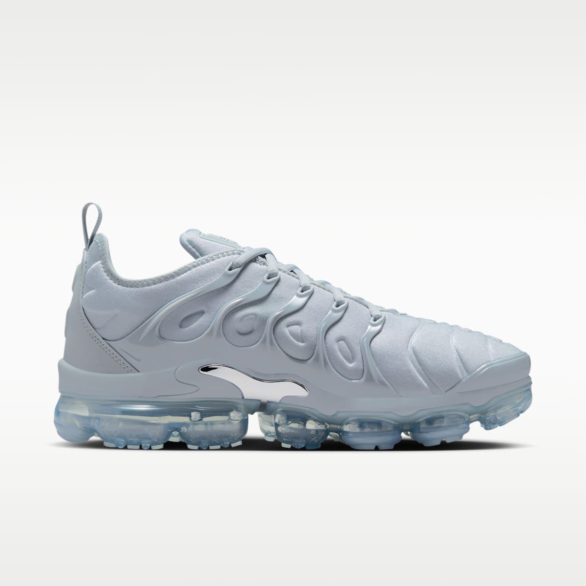 Nike Air VaporMax Plus Men's Shoes - Wolf Grey/Metallic Silver/Dark Grey - Image 3