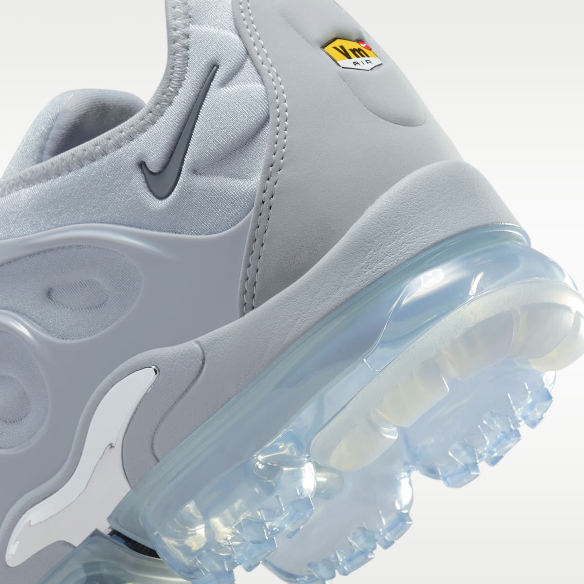 Nike Air VaporMax Plus Men's Shoes - Wolf Grey/Metallic Silver/Dark Grey - Image 8