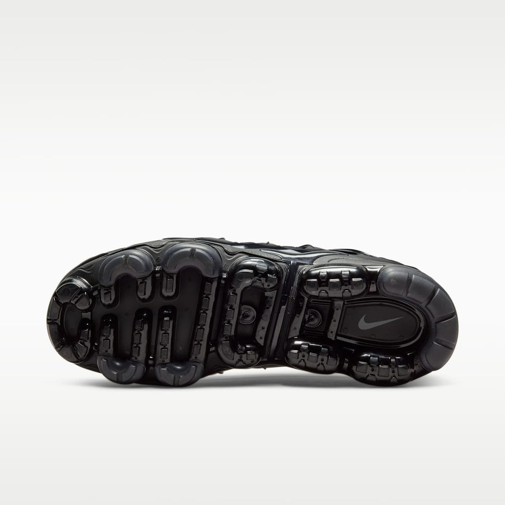 Nike Air VaporMax Plus Men's Shoes - Black/Black/Dark Grey - Image 2