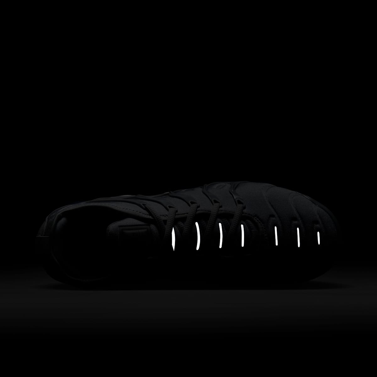 Nike Air VaporMax Plus Men's Shoes - Wolf Grey/Metallic Silver/Dark Grey - Image 9
