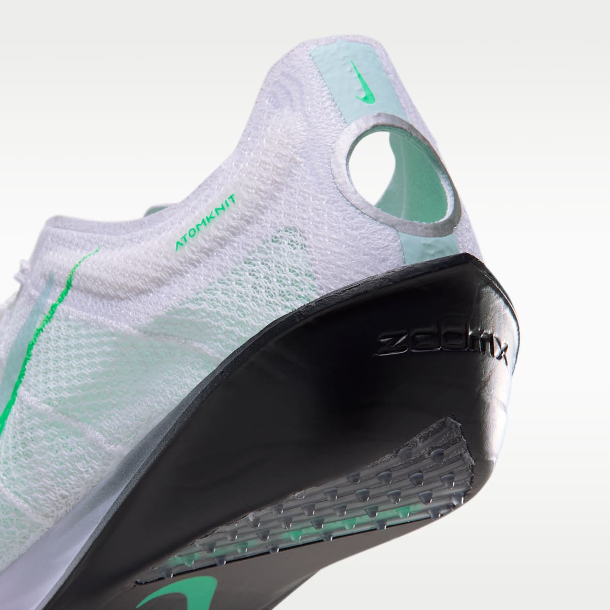 Women's Nike Victory 2 Track & Field Distance Spikes - Summit White/Obsidian/Palest Purple/Electro Green