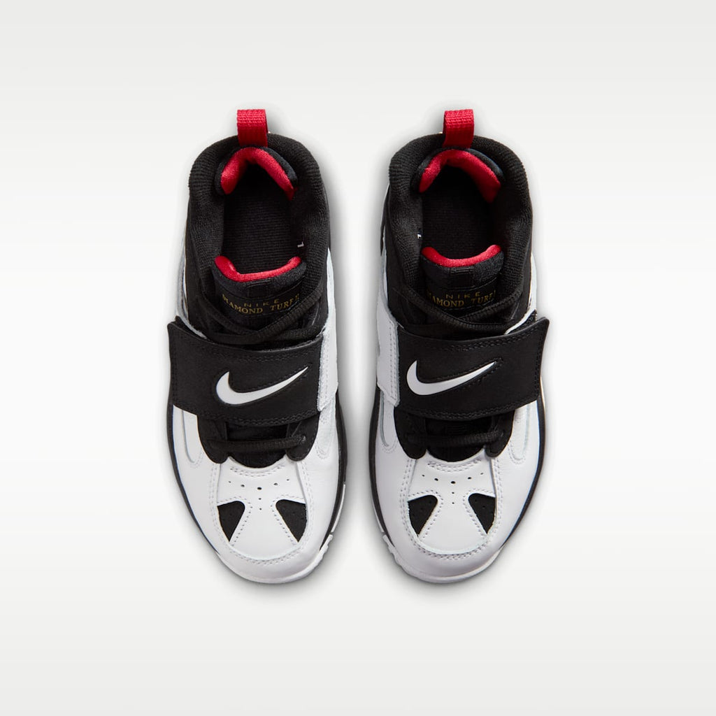 Nike Diamond Turf II Little Kids' Shoes - Black/Fire Red/Metallic Gold/White - Image 4