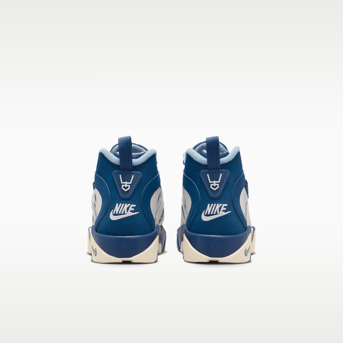 Nike Diamond Turf II Little Kids' Shoes - Sail/Blue Grey/Metallic Gold/Mystic Navy - Image 6
