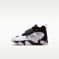 Nike Diamond Turf II Little Kids' Shoes - Black/Fire Red/Metallic Gold/White - Image 1