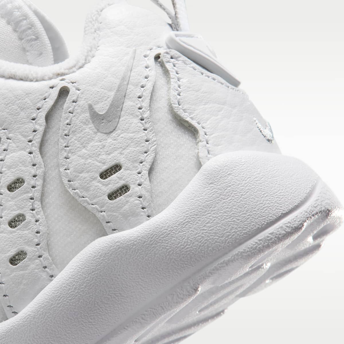 Nike DT Max '96 Low Baby/Toddler Shoes - White/White/Light Smoke Grey/Metallic Silver