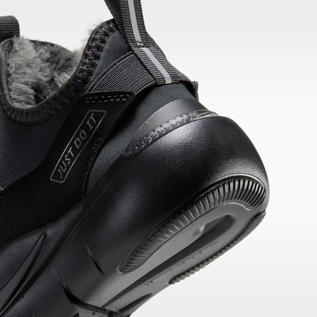 Nike Flex Runner Warm Little Kids' Shoes - Black/Black/Dark Smoke Grey