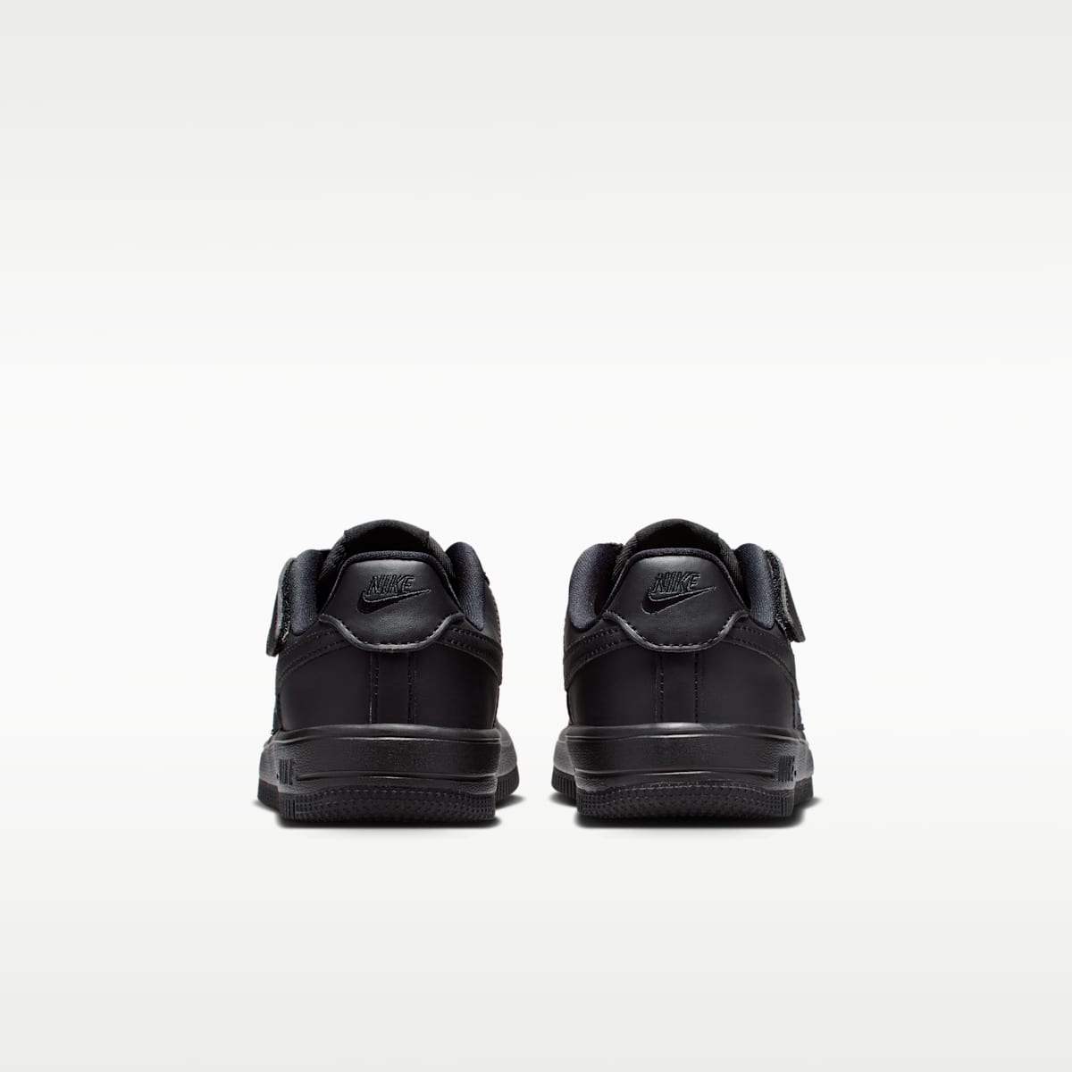 Nike Force 1 Low EasyOn Little Kids' Shoes - Black/Black/Black/Black
