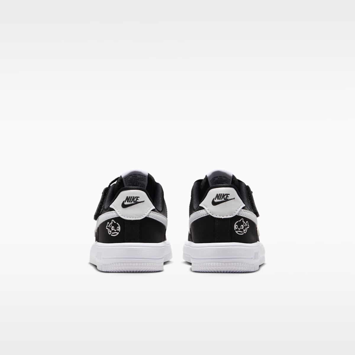 Nike Force 1 Low EasyOn Little Kids' Shoes - Black/White