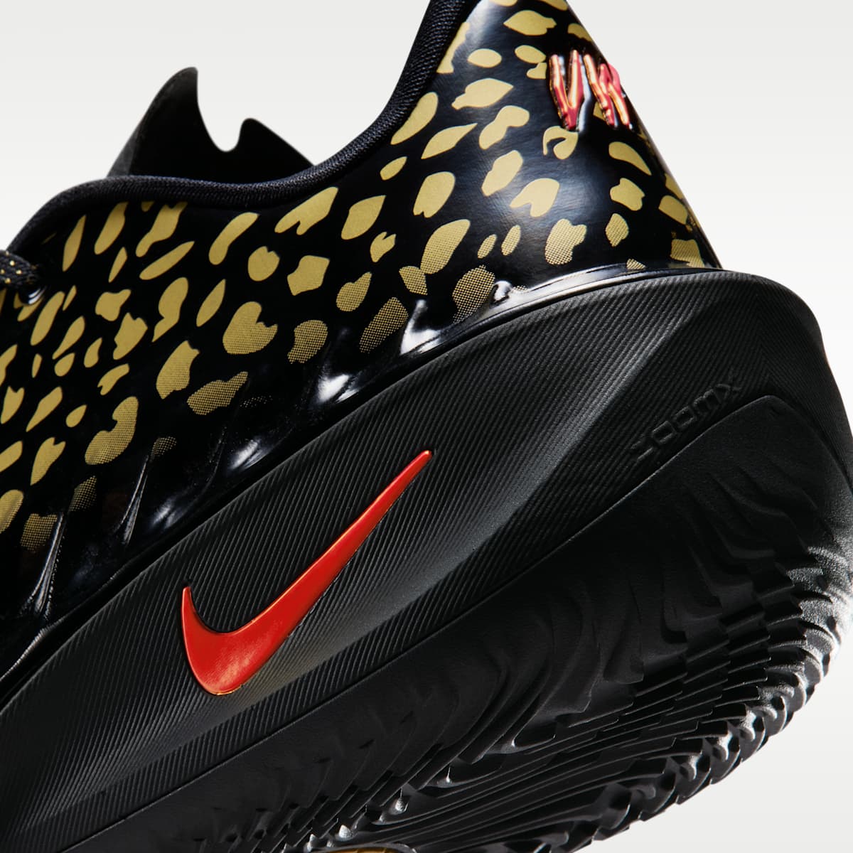 Nike G.T. Cut 4 "Victor Wembanyama" Basketball Shoes - Black/Metallic Gold/Bright Crimson - Image 8