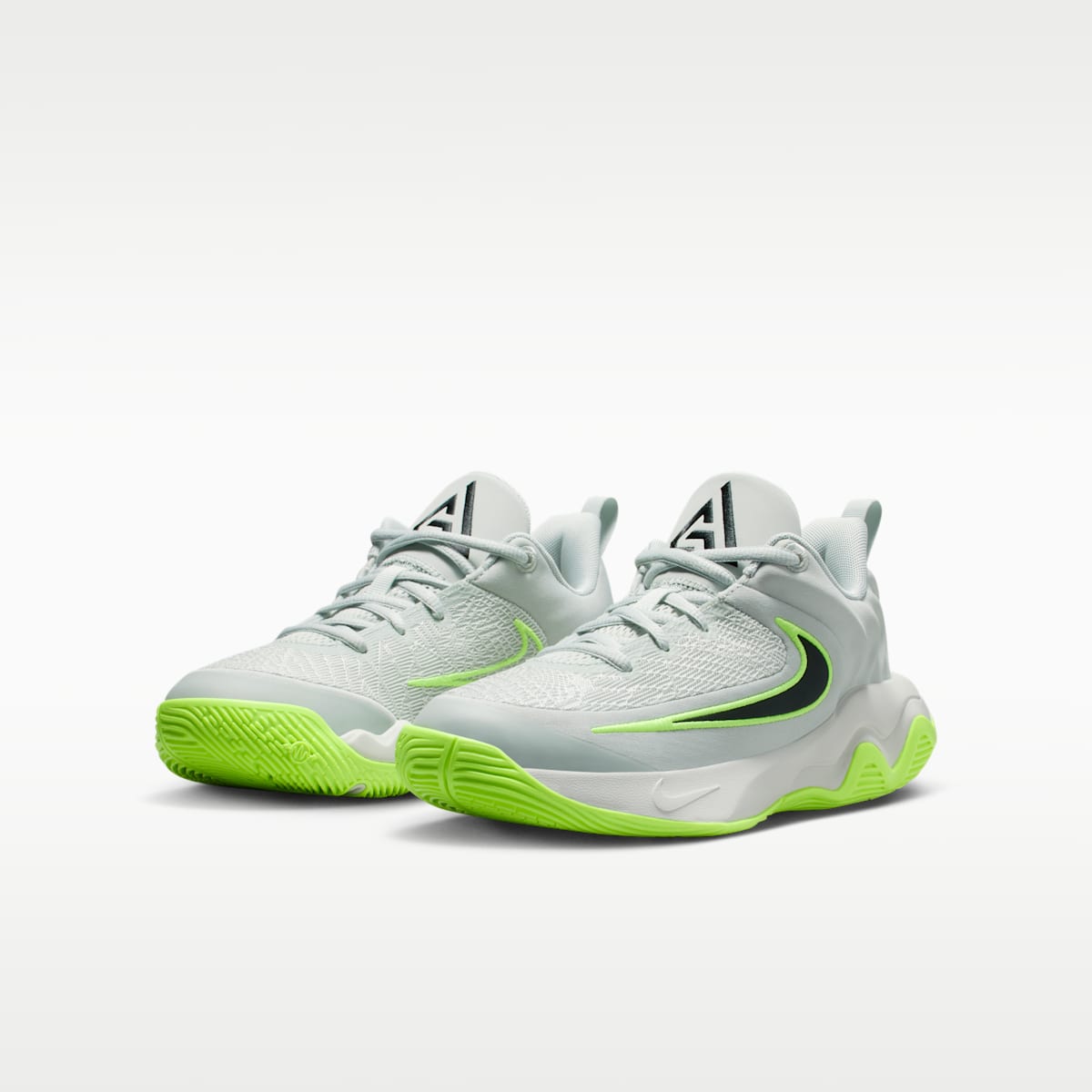 Giannis Immortality 4 Big Kids' Basketball Shoes - Light Silver/Volt/Black