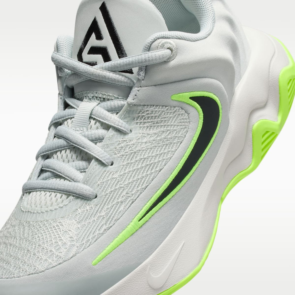Giannis Immortality 4 Big Kids' Basketball Shoes - Light Silver/Volt/Black