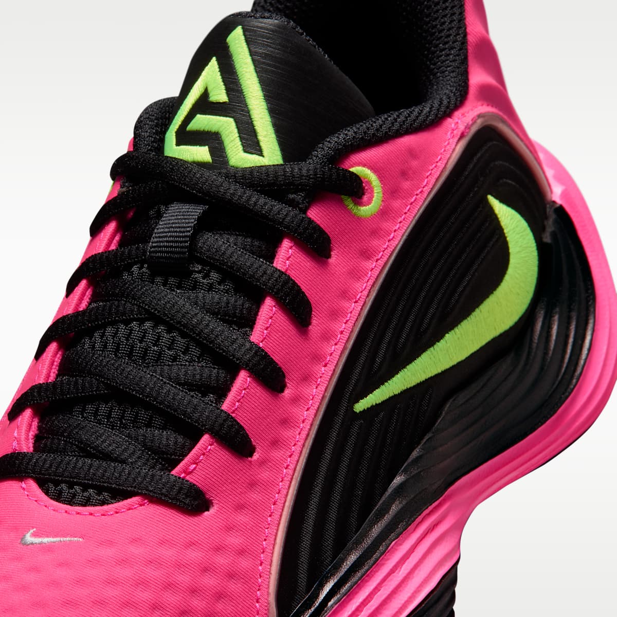 Giannis Immortality 5 Big Kids' Basketball Shoes - Hyper Pink/Oracle Pink/Black/Volt - Image 7