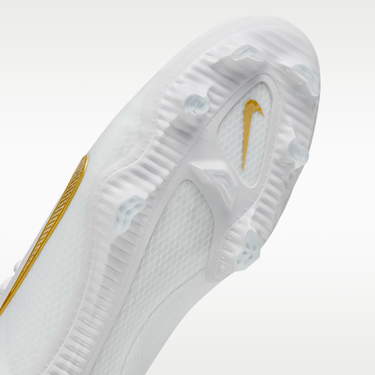 Women's Nike Huarache 9 Elite Low LAX Lacrosse Cleats - White/White/Metallic Vivid Gold