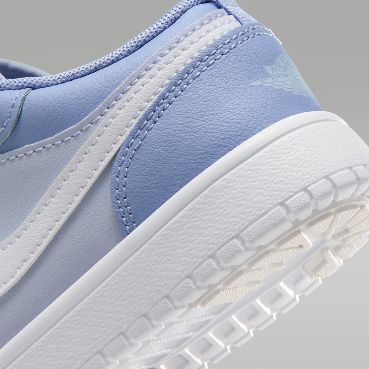 Jordan 1 Low Alt Little Kids' Shoes - Aluminum/White/Hydrogen Blue - Image 8