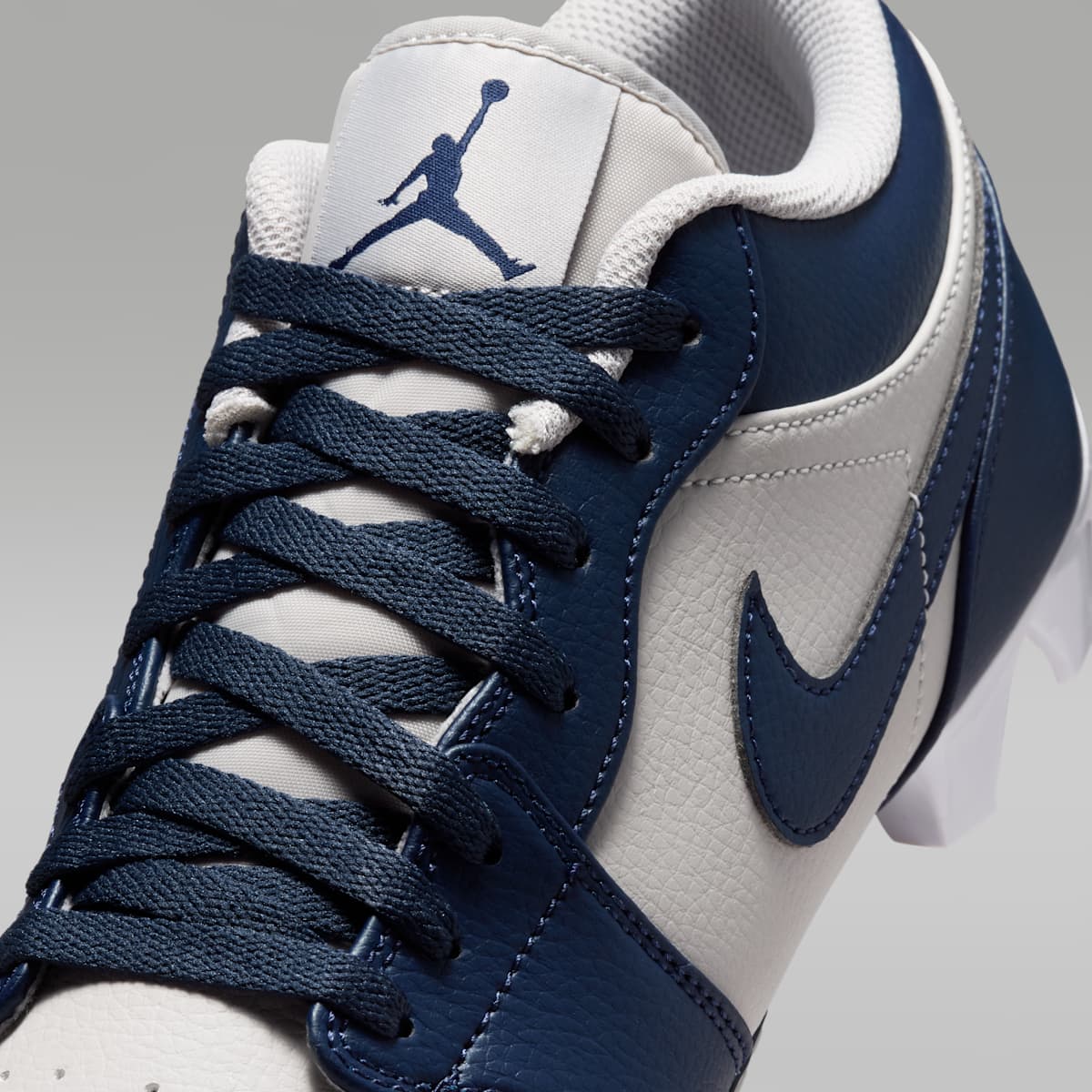 Jordan 1 Low TD Men's Football Cleat - Wolf Grey/White/College Navy - Image 8