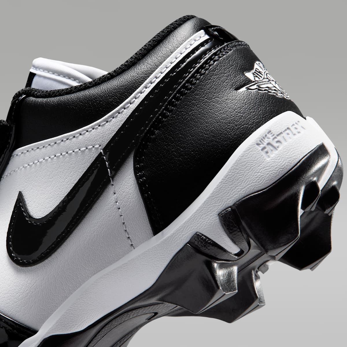 Jordan 1 Low Little/Big Kids' Cleats - White/Black/Black