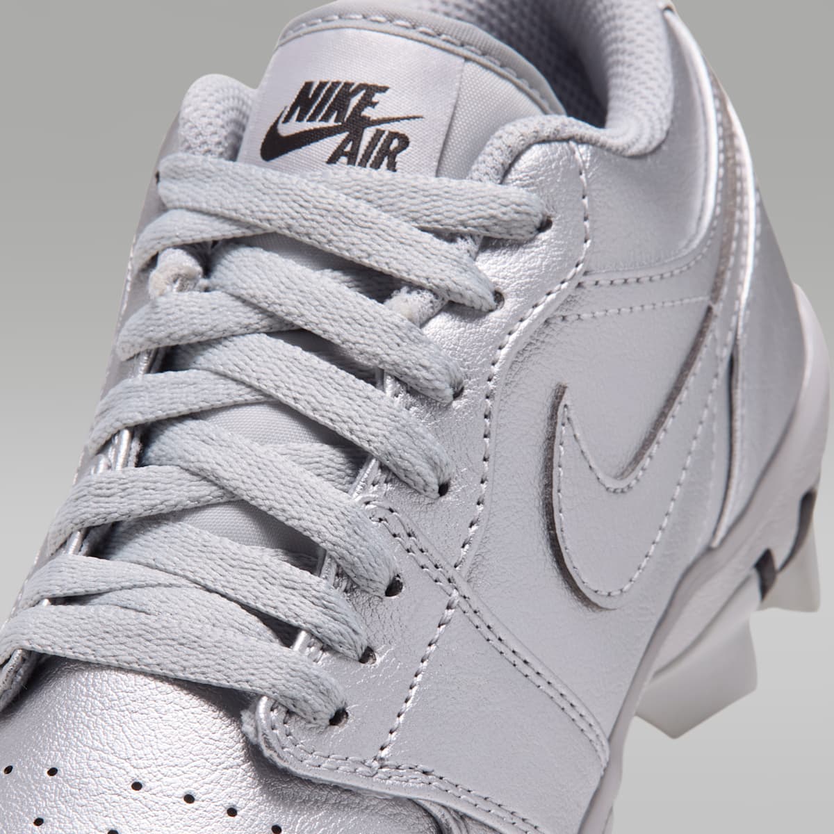 Jordan 1 Low Little/Big Kids' Cleats - Metallic Silver/Black