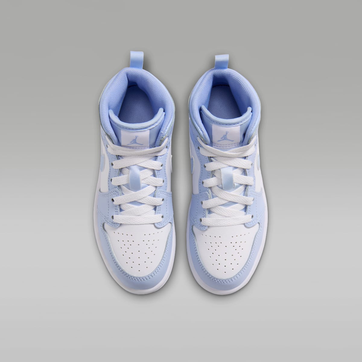 Jordan 1 Mid Little Kids' Shoes - Hydrogen Blue/Aluminum/White - Image 4