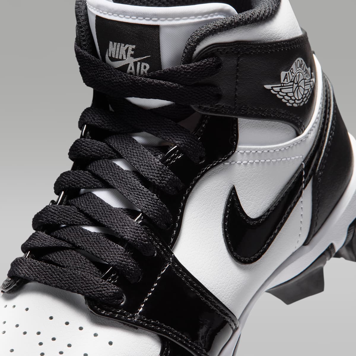 Jordan 1 Mid Little/Big Kids' Cleats - White/Black/Black