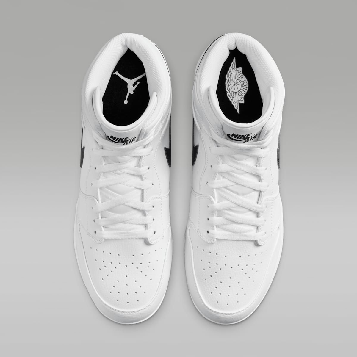 Jordan 1 Retro MCS Men's Baseball Cleats - White/Black - Image 4