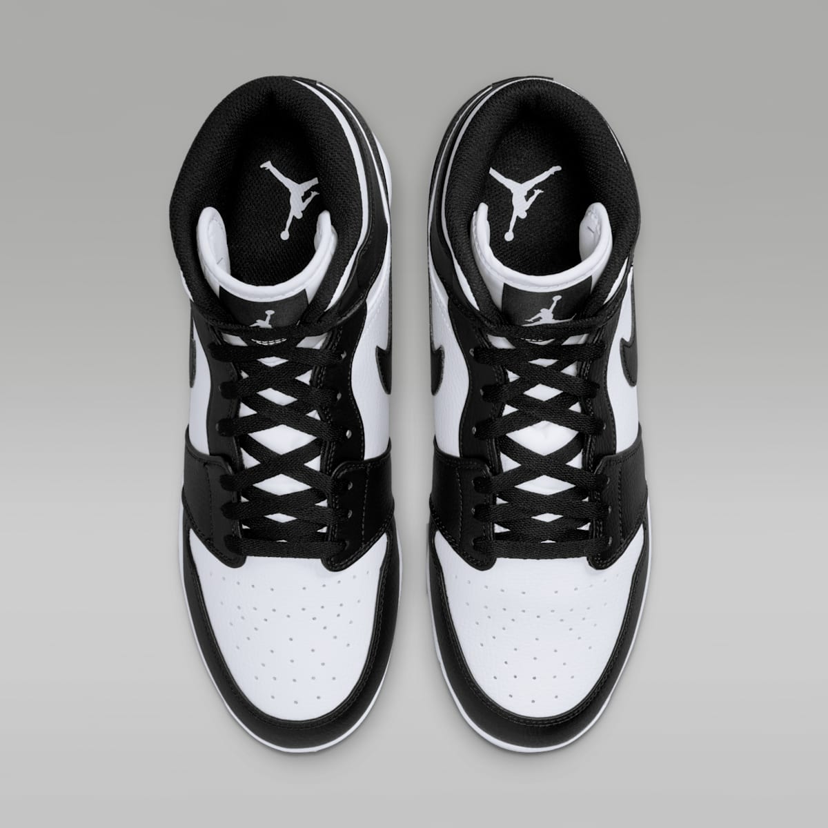 Jordan 1 Retro MCS Men's Baseball Cleats - White/Black/Black - Image 4