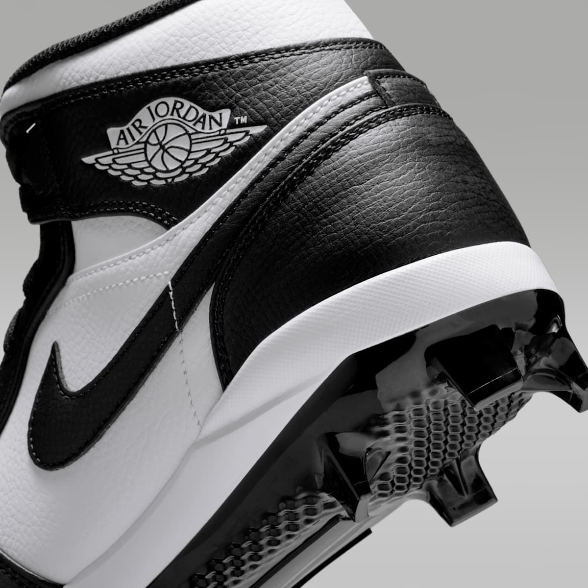 Jordan 1 Retro MCS Men's Baseball Cleats - White/Black/Black - Image 9