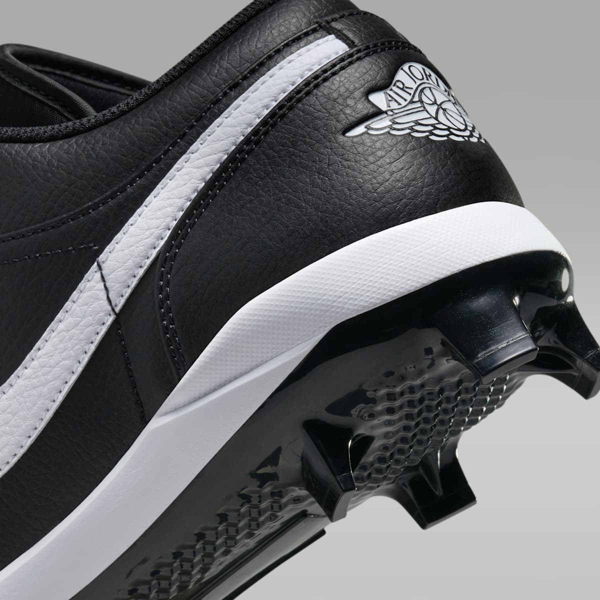 Jordan 1 Retro MCS Low Men's Baseball Cleats - Black/White - Image 9