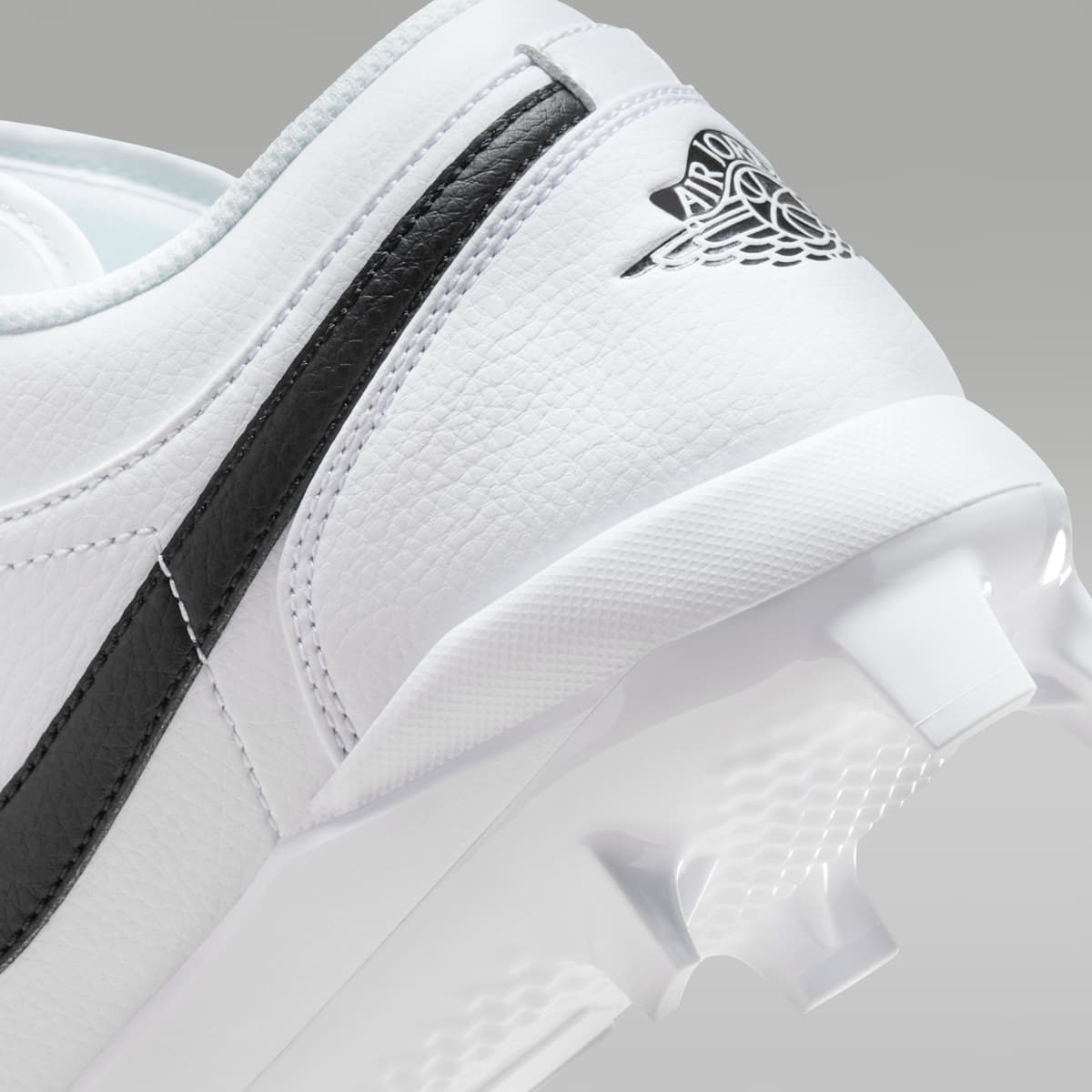 Jordan 1 Retro MCS Low Men's Baseball Cleats - White/Black - Image 9