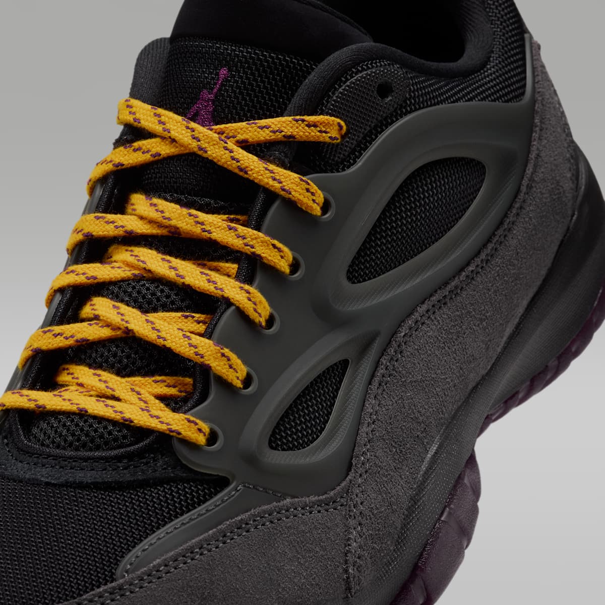 Jordan DMSN 95 Men's Shoes - Black/Iron Grey/University Gold/Bordeaux - Image 7