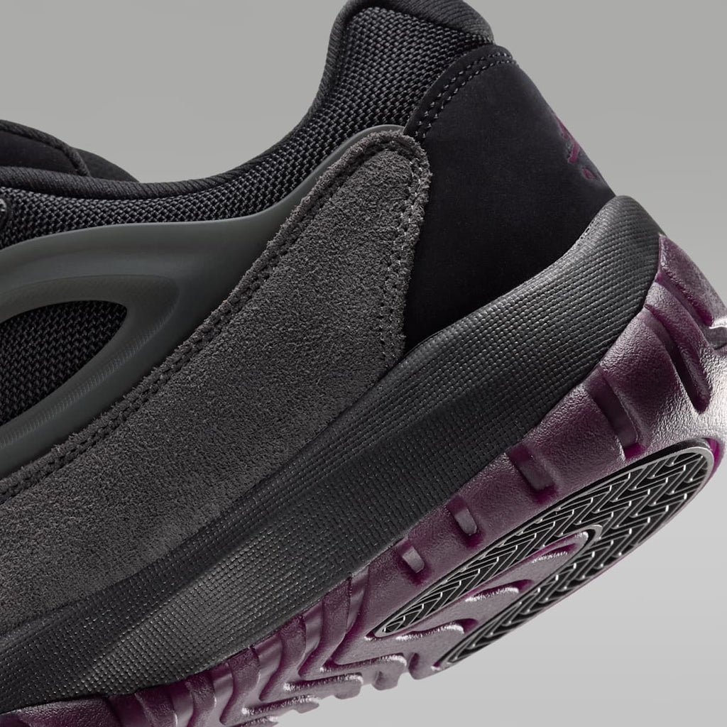 Jordan DMSN 95 Men's Shoes - Black/Iron Grey/University Gold/Bordeaux - Image 8