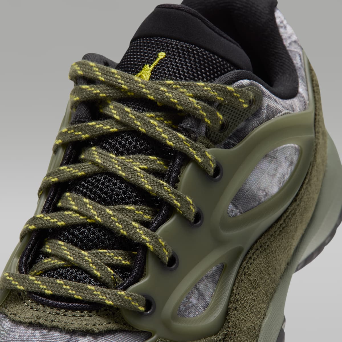 Jordan DMSN 95 Realtree Big Kids' Shoes - Cargo Khaki/Medium Olive/White/Bright Citron - Image 7
