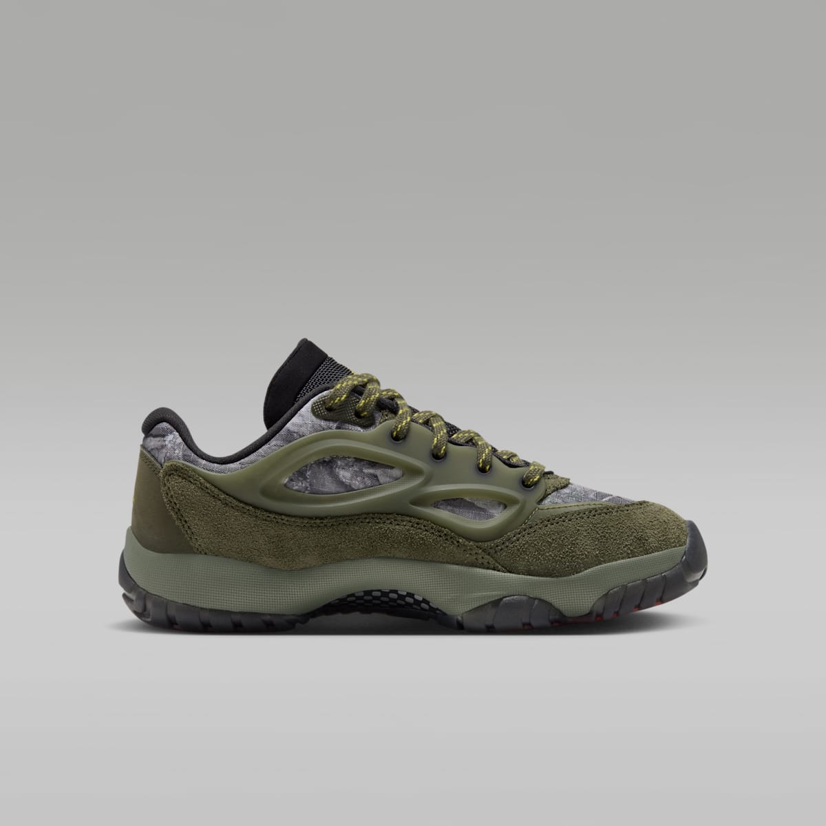 Jordan DMSN 95 Realtree Big Kids' Shoes - Cargo Khaki/Medium Olive/White/Bright Citron - Image 3