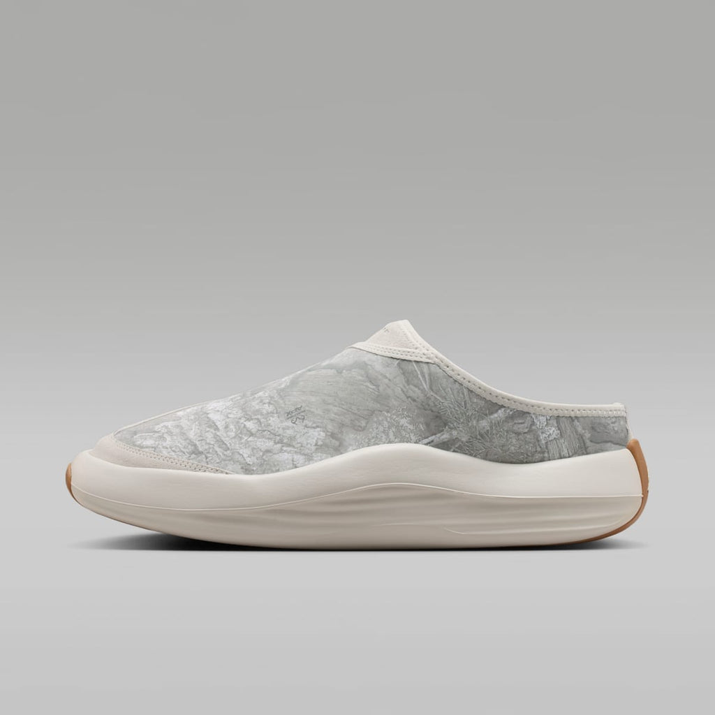 Jordan Future Men's Mules - Light Orewood Brown/Gum Medium Brown/Bright Citron - Image 1