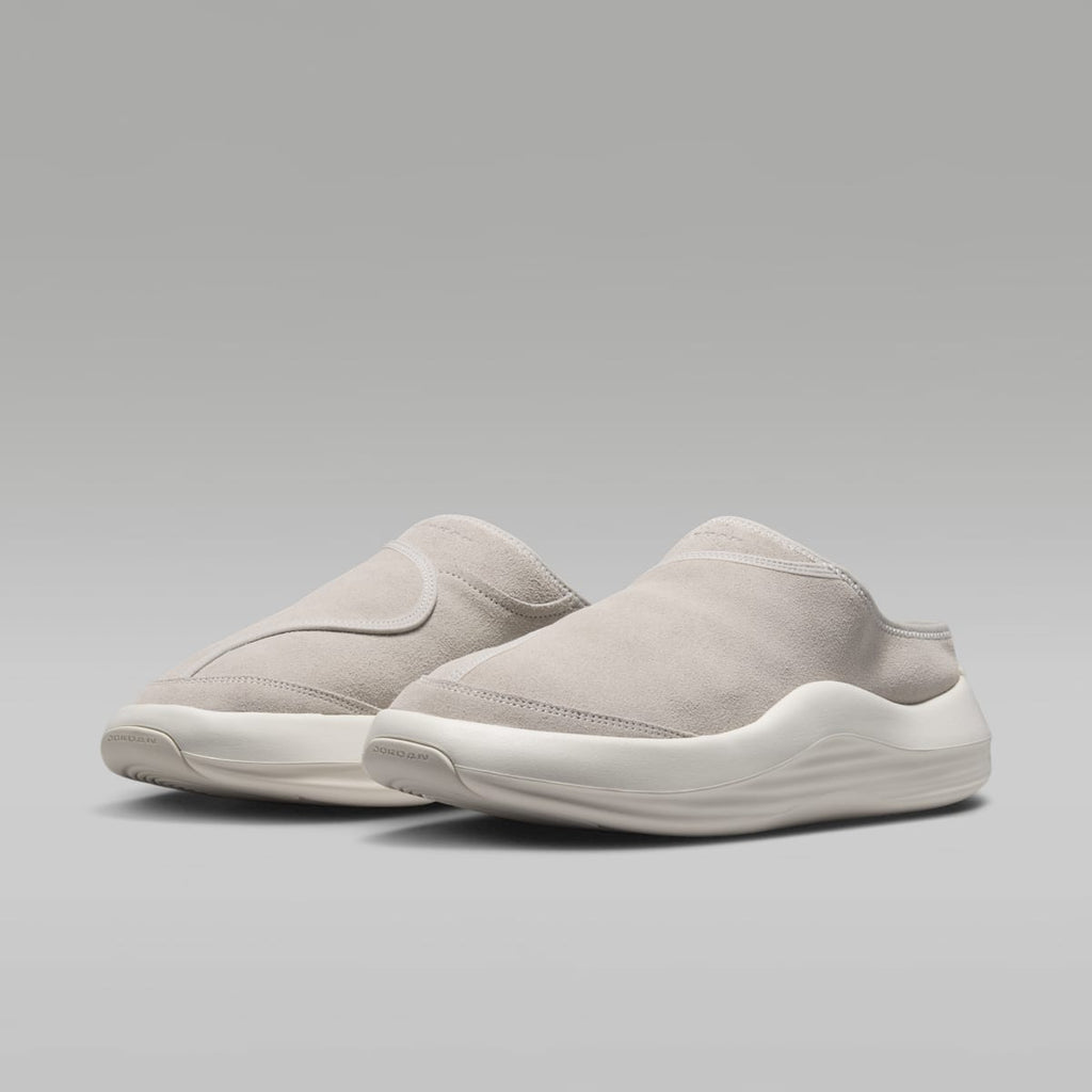 Jordan Future Men's Mules - Light Iron Ore/Swan/Legend Medium Brown - Image 5