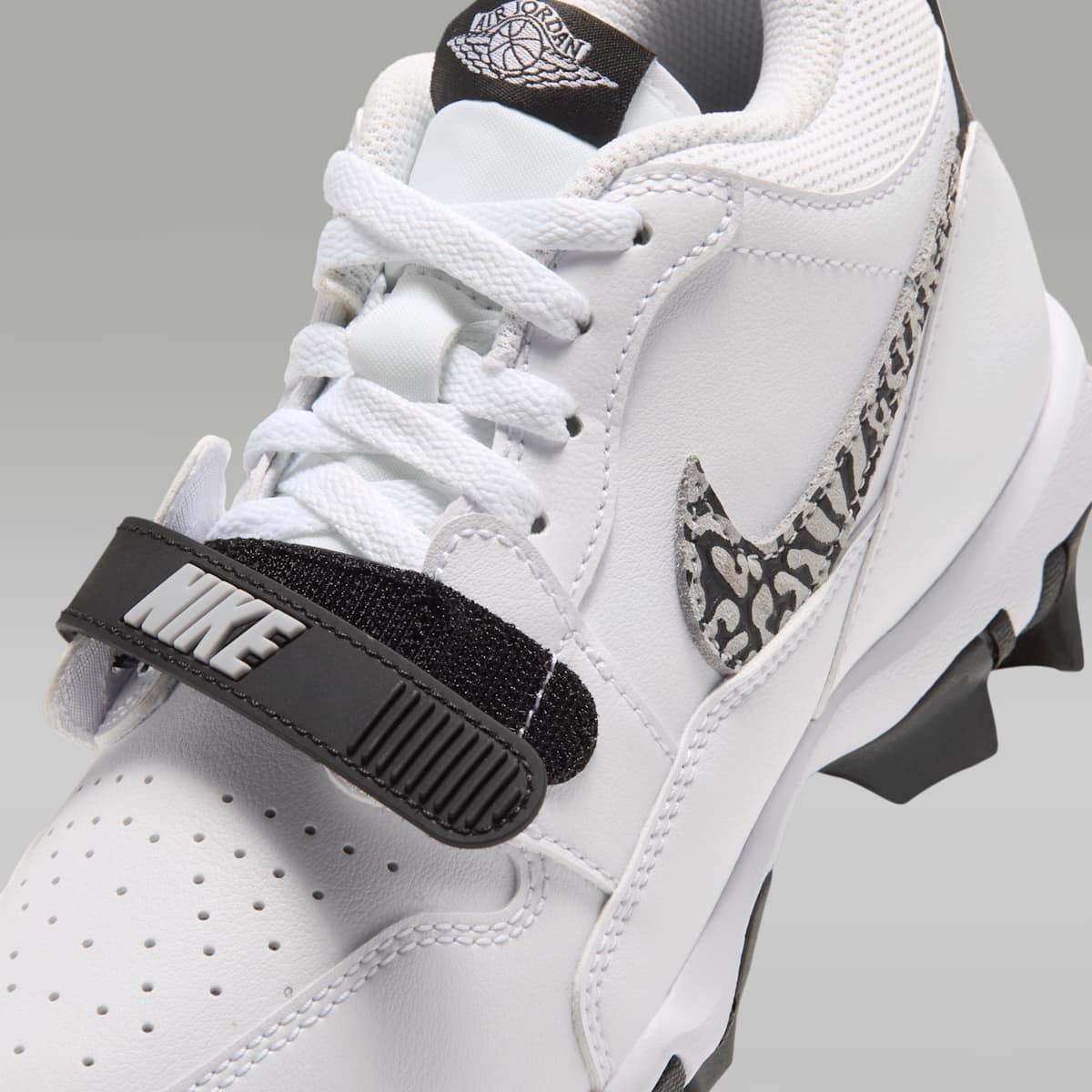Jordan Legacy 312 Low Little/Big Kids' Cleats - White/Black/Wolf Grey
