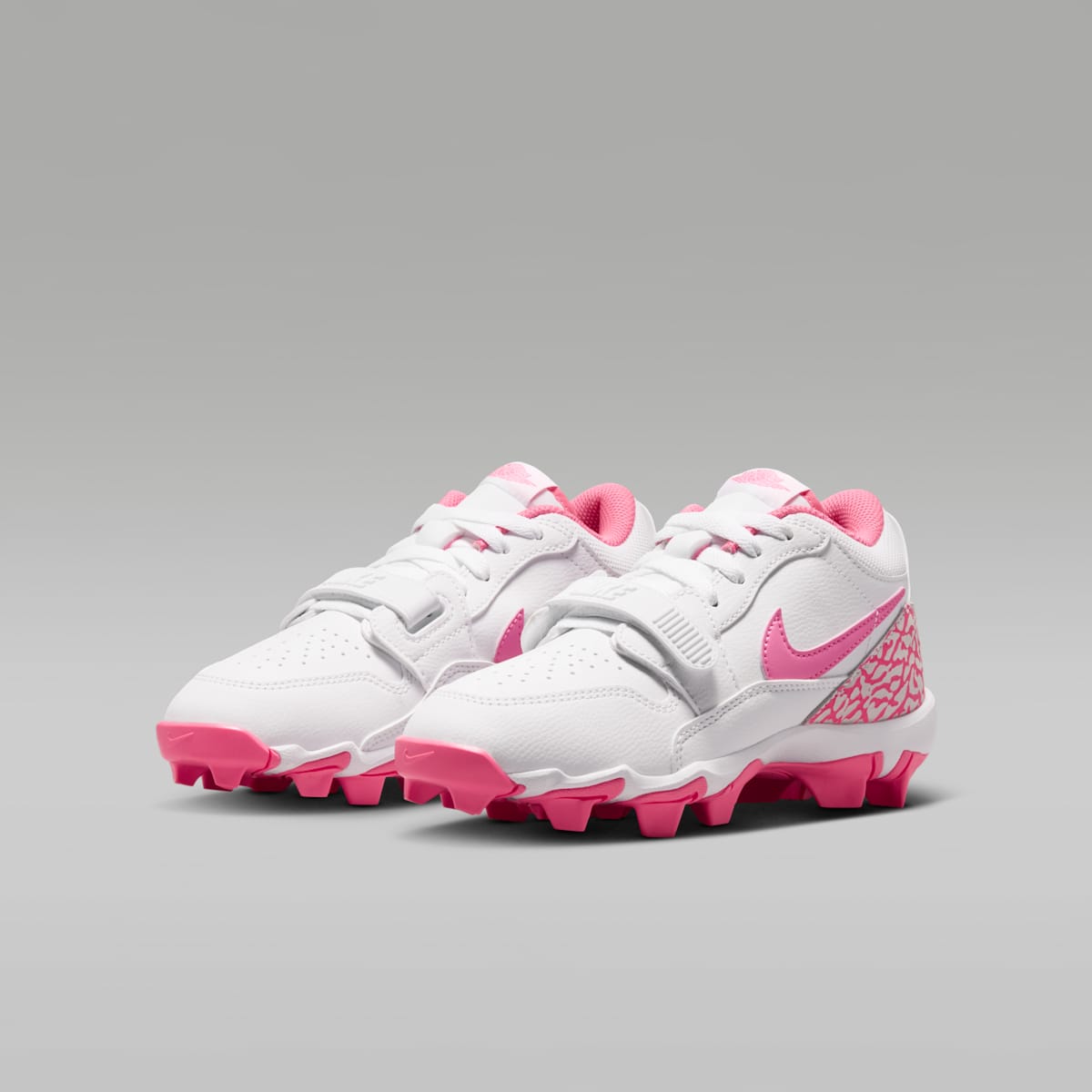 Jordan Legacy 312 Low Little/Big Kids' Cleats - White/White/White/Digital Pink