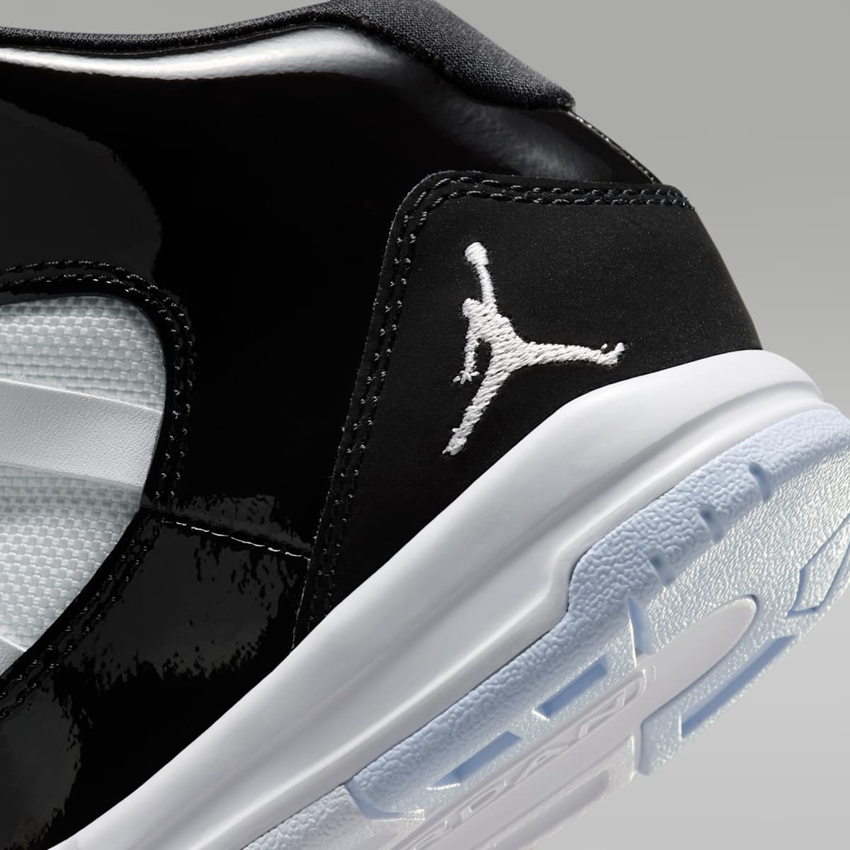 Jordan Max Aura Little Kids' Shoes - Black/White