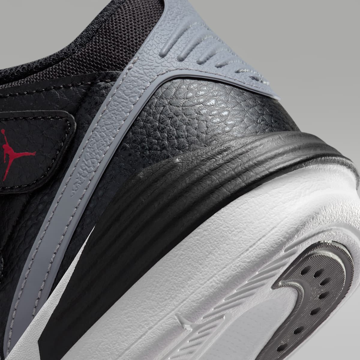 Jordan Max Aura 5 Little Kids' Shoes - Black/White/Cement Grey/University Red