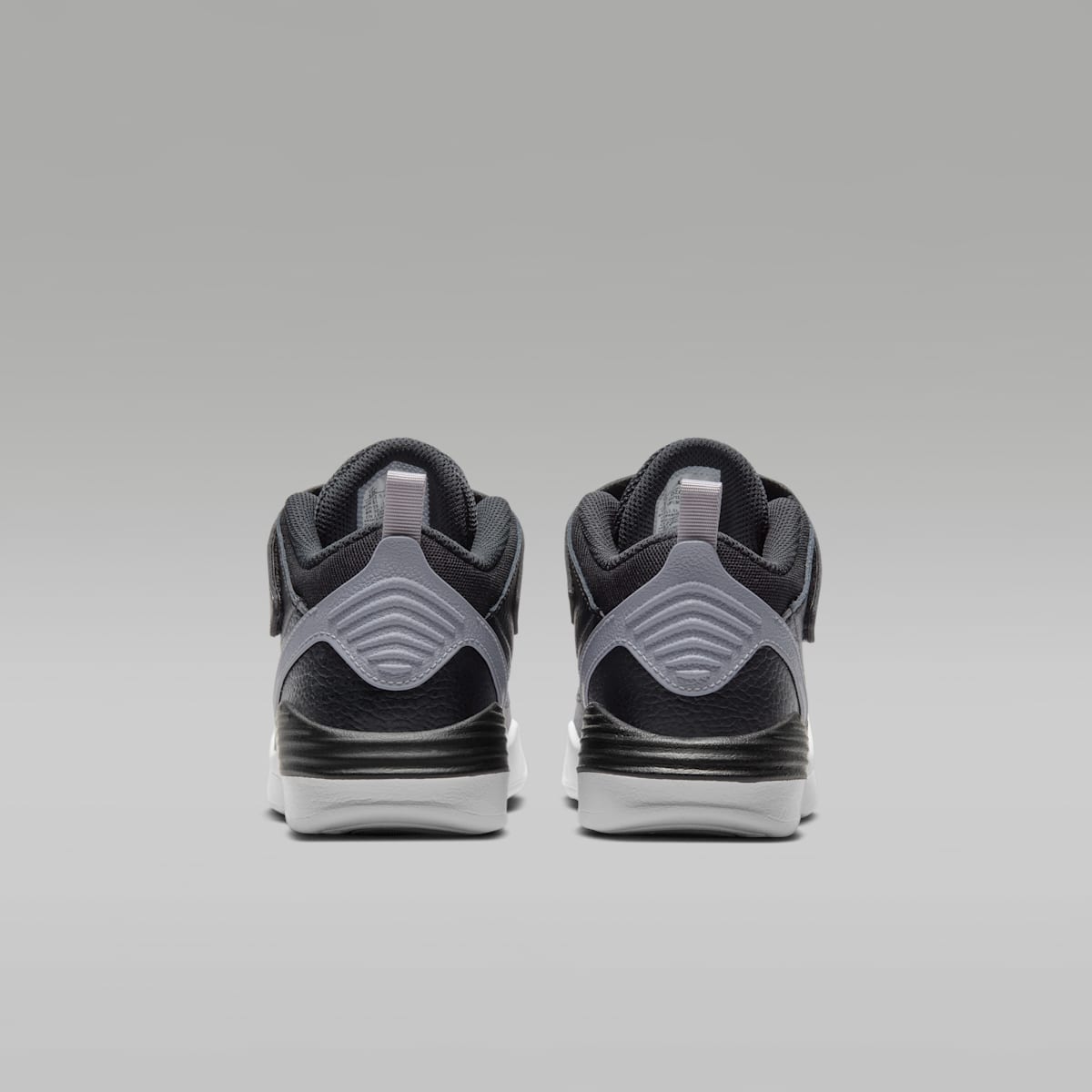 Jordan Max Aura 5 Little Kids' Shoes - Black/White/Cement Grey/University Red