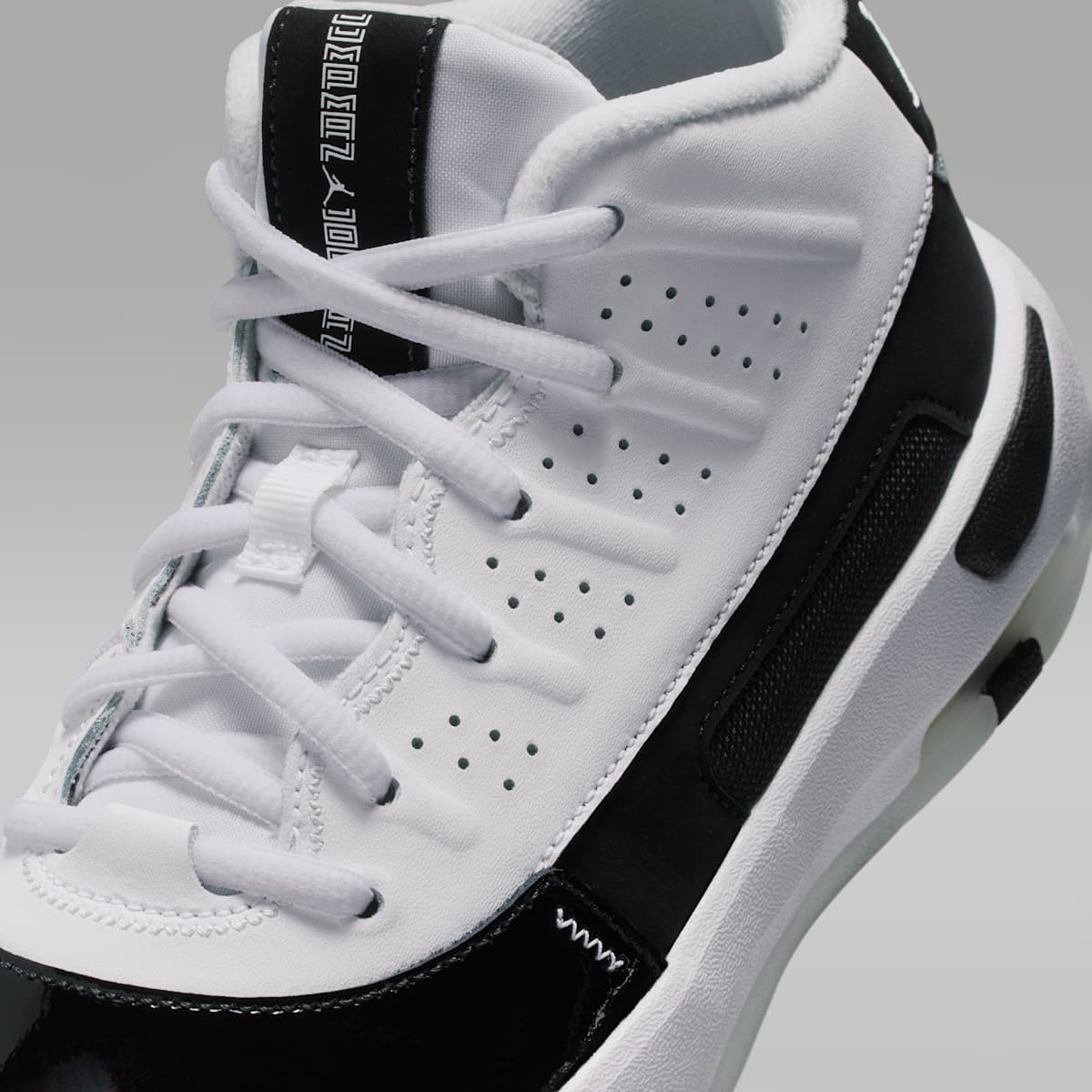 Jordan Max Aura 7 Big Kids' Shoes - White/Summit White/Black