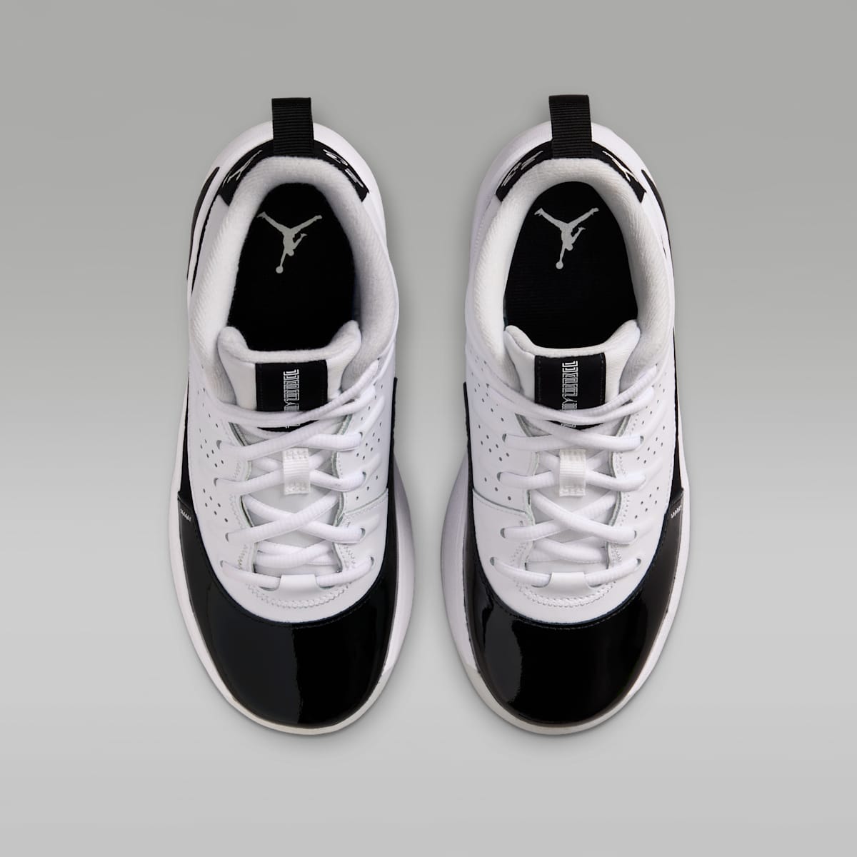 Jordan Max Aura 7 Big Kids' Shoes - White/Summit White/Black