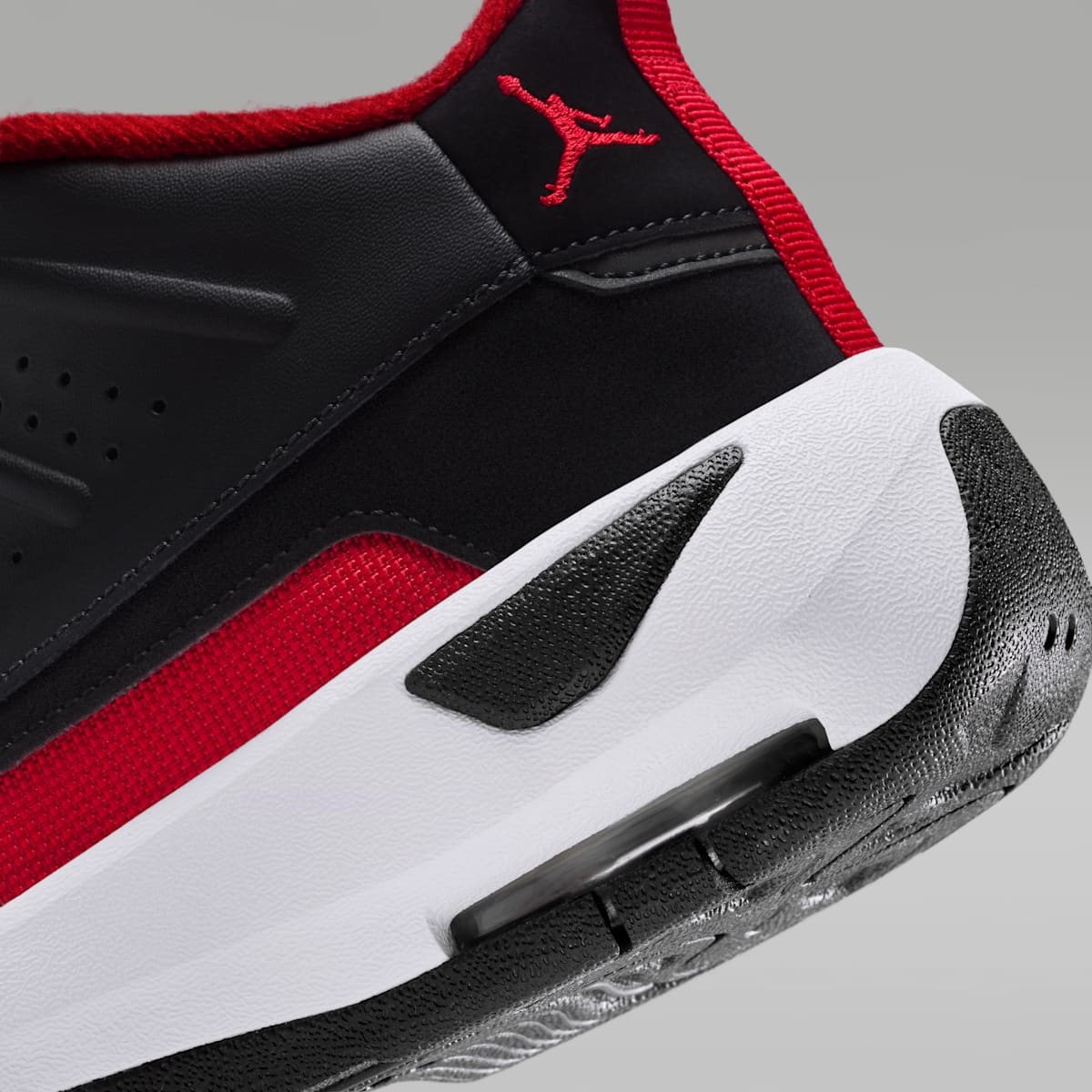 Jordan Max Aura 7 Big Kids' Shoes - Black/White/Varsity Red