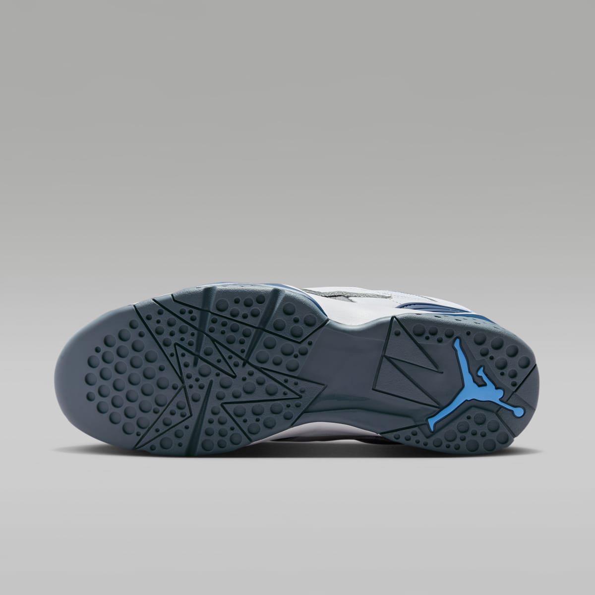 Air Jordan MVP 92 Men's Shoes - White/Navy/University Blue/Flint Grey - Image 2