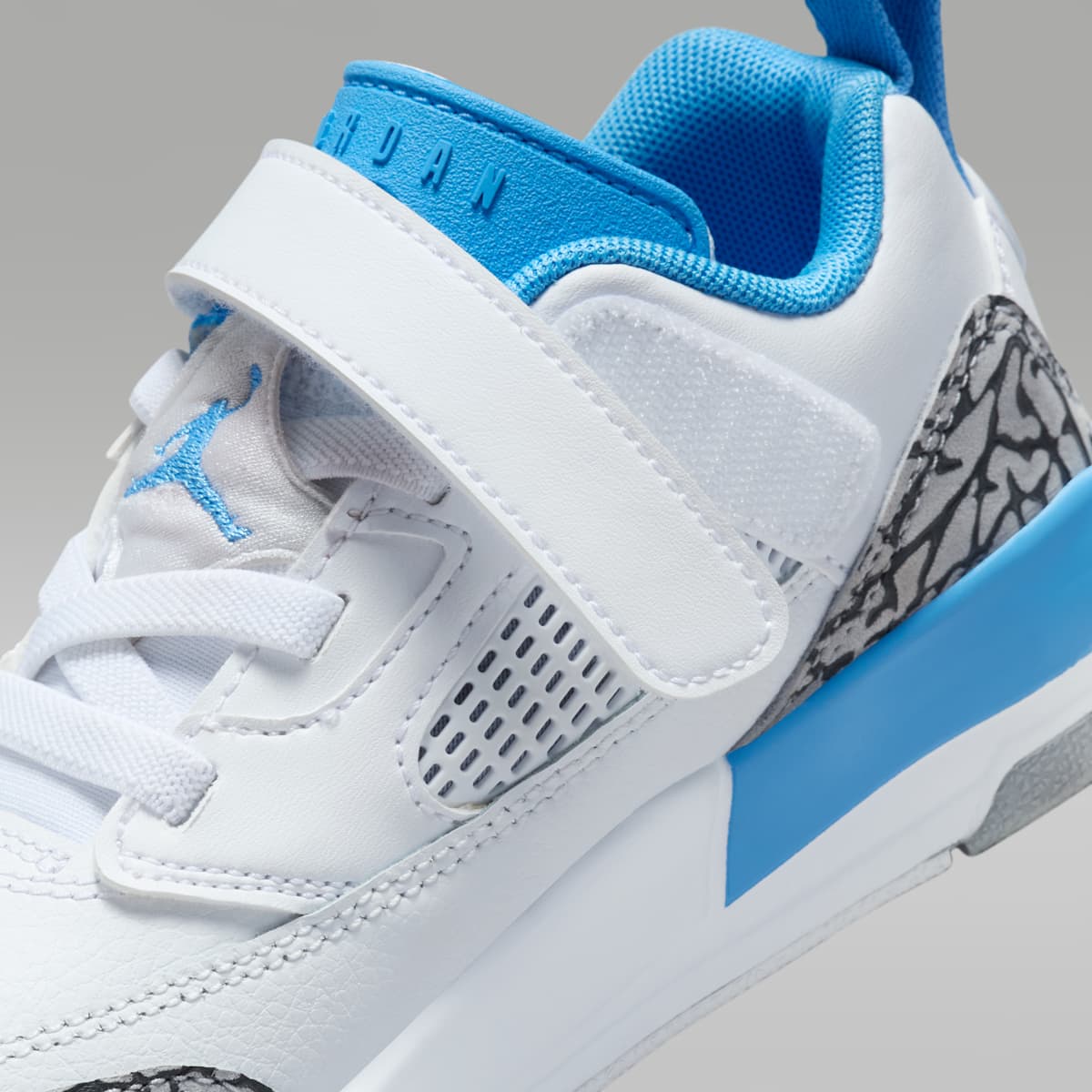 Jordan Spizike Low Little Kids' Shoes - White/Wolf Grey/Anthracite/University Blue - Image 9
