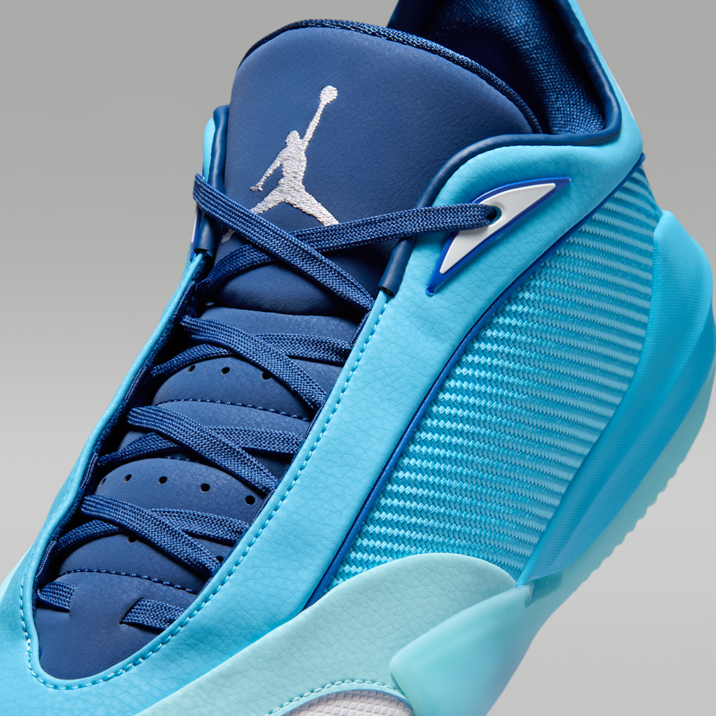 Women's Jordan Triangle Basketball Shoes - Baltic Blue/Copa/Coastal Blue/White