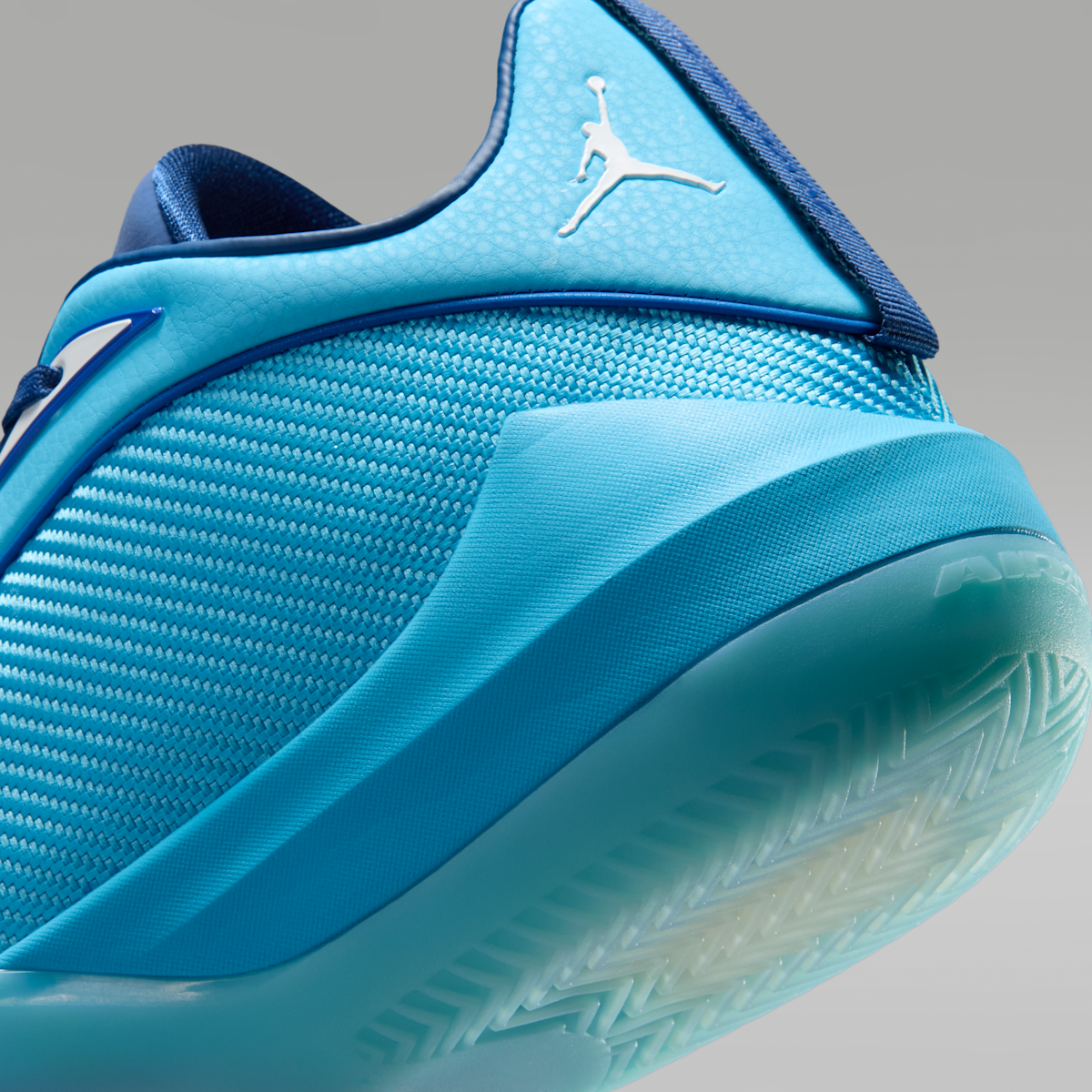Women's Jordan Triangle Basketball Shoes - Baltic Blue/Copa/Coastal Blue/White