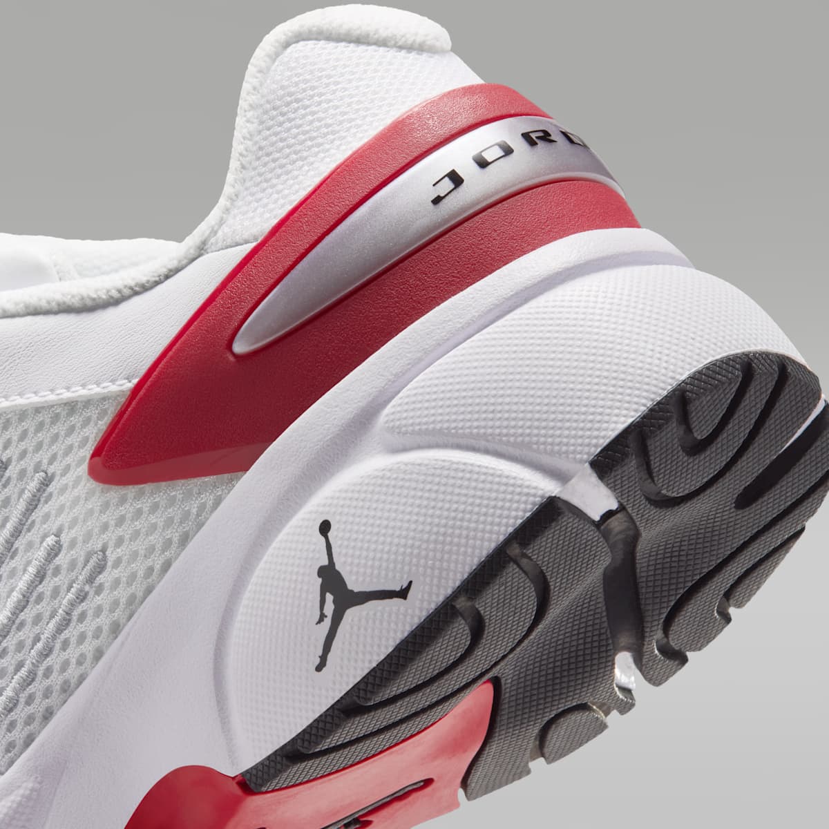 Jordan Trunner Flow Big Kids' Shoes - White/Gym Red/Metallic Silver/Black - Image 8