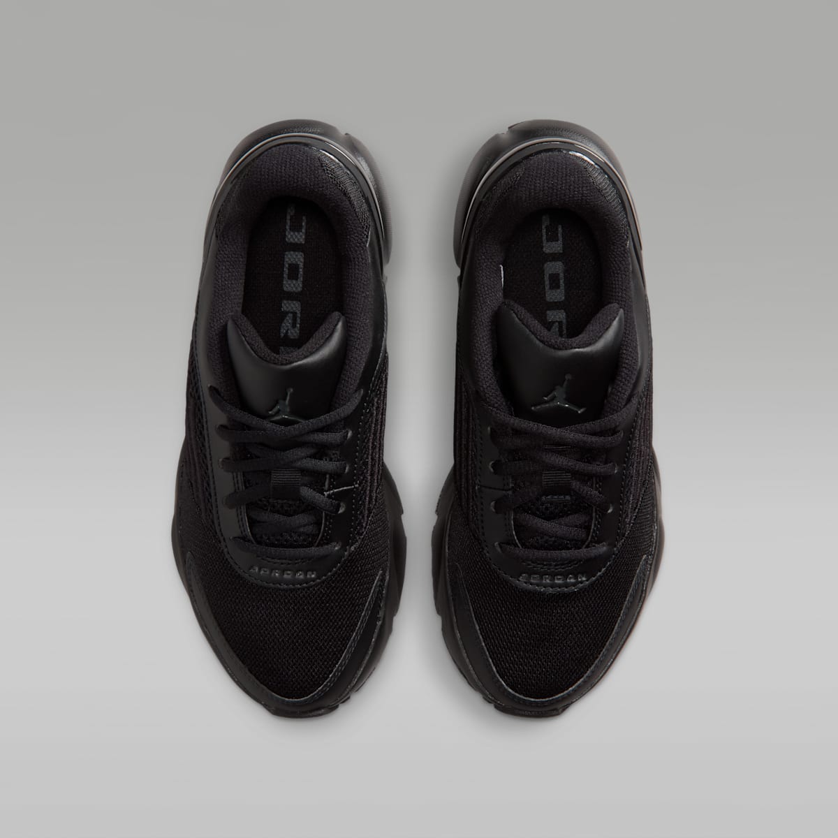 Jordan Trunner Flow Big Kids' Shoes - Black/Dark Smoke Grey